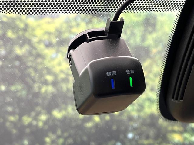 セレナ ｅ－パワー　ハイウェイスターＶ　フリップダウンモニター　純正１０インチナビ　エマージェンシーブレーキ　禁煙車　両側電動ドア　インテリジェントルームミラー　ＥＴＣ　フルセグ　Ｂｌｕｅｔｏｏｔｈ　ＬＥＤヘッドライト　純正１５インチアルミ（71枚目）