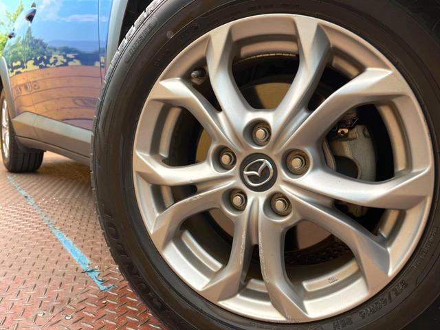 �y�����P�U�C���`�A���~�z�C�[���z�O�ςɃ}�b�`���������A���~�z�C�[���𑕒����Ă���܂��B�e��ЊO�A���~�z�C�[����A�X�^�b�h���X�^�C�����戵�����Ă���܂��B���񂲑��k����������