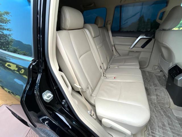 ランドクルーザープラド ＴＸ　Ｌパッケージ　モデリスタエアロ　サンルーフ　７人乗り　純正１９インチアルミホイール　ルーフレール　ＡＬＰＩＮＥナビ　バックカメラ　トヨタセーフティセンス　禁煙車　レーダークルーズ　ベージュ革シート（8枚目）