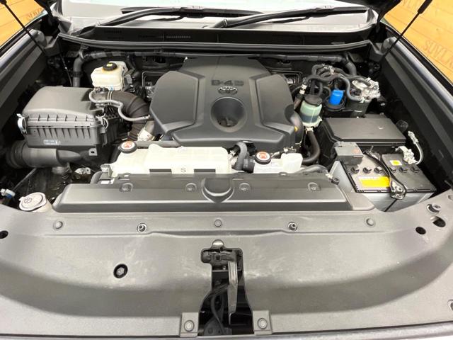 ランドクルーザープラド ＴＸ　Ｌパッケージ　モデリスタエアロ　サンルーフ　７人乗り　純正１９インチアルミホイール　ルーフレール　ＡＬＰＩＮＥナビ　バックカメラ　トヨタセーフティセンス　禁煙車　レーダークルーズ　ベージュ革シート（18枚目）