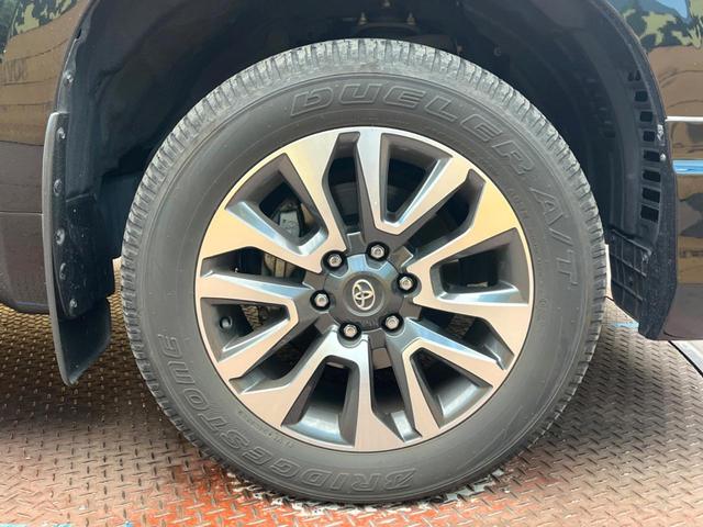 ランドクルーザープラド ＴＸ　Ｌパッケージ　モデリスタエアロ　サンルーフ　７人乗り　純正１９インチアルミホイール　ルーフレール　ＡＬＰＩＮＥナビ　バックカメラ　トヨタセーフティセンス　禁煙車　レーダークルーズ　ベージュ革シート（26枚目）