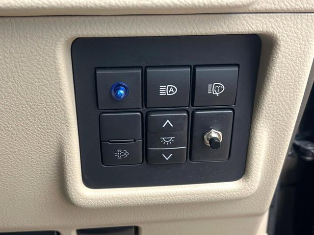 ランドクルーザープラド ＴＸ　Ｌパッケージ　モデリスタエアロ　サンルーフ　７人乗り　純正１９インチアルミホイール　ルーフレール　ＡＬＰＩＮＥナビ　バックカメラ　トヨタセーフティセンス　禁煙車　レーダークルーズ　ベージュ革シート（42枚目）