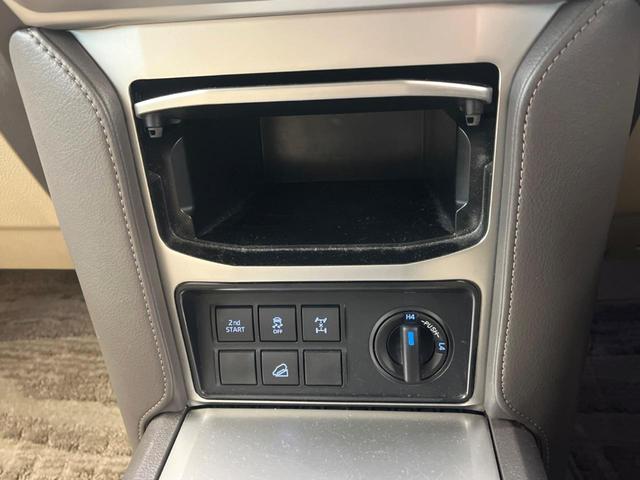 ランドクルーザープラド ＴＸ　Ｌパッケージ　モデリスタエアロ　サンルーフ　７人乗り　純正１９インチアルミホイール　ルーフレール　ＡＬＰＩＮＥナビ　バックカメラ　トヨタセーフティセンス　禁煙車　レーダークルーズ　ベージュ革シート（54枚目）