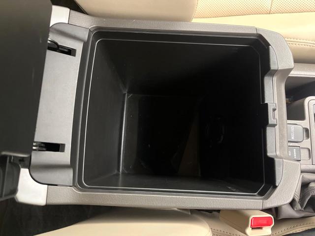 ランドクルーザープラド ＴＸ　Ｌパッケージ　モデリスタエアロ　サンルーフ　７人乗り　純正１９インチアルミホイール　ルーフレール　ＡＬＰＩＮＥナビ　バックカメラ　トヨタセーフティセンス　禁煙車　レーダークルーズ　ベージュ革シート（57枚目）