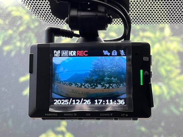 カローラクロス Ｚ　モデリスタエアロ　純正１０．５インチディスプレイオーディオ　ブラインドスポットモニター　全周囲カメラ　セーフティセンス　禁煙車　レーダークルーズ　ハンズフリーパワーバックドア　シートヒーター（7枚目）