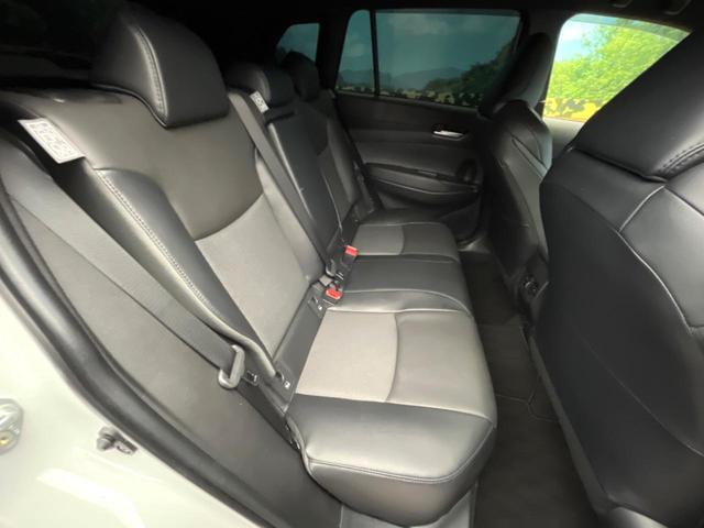 カローラクロス Ｚ　モデリスタエアロ　純正１０．５インチディスプレイオーディオ　ブラインドスポットモニター　全周囲カメラ　セーフティセンス　禁煙車　レーダークルーズ　ハンズフリーパワーバックドア　シートヒーター（9枚目）