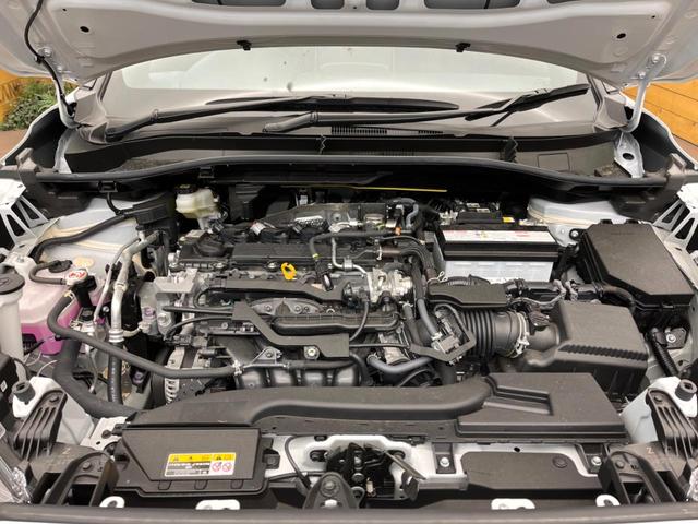 カローラクロス Ｚ　モデリスタエアロ　純正１０．５インチディスプレイオーディオ　ブラインドスポットモニター　全周囲カメラ　セーフティセンス　禁煙車　レーダークルーズ　ハンズフリーパワーバックドア　シートヒーター（18枚目）