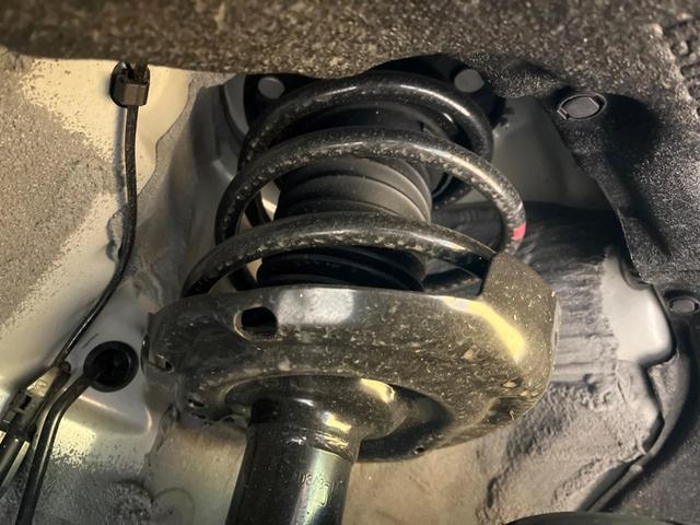 カローラクロス Ｚ　モデリスタエアロ　純正１０．５インチディスプレイオーディオ　ブラインドスポットモニター　全周囲カメラ　セーフティセンス　禁煙車　レーダークルーズ　ハンズフリーパワーバックドア　シートヒーター（30枚目）