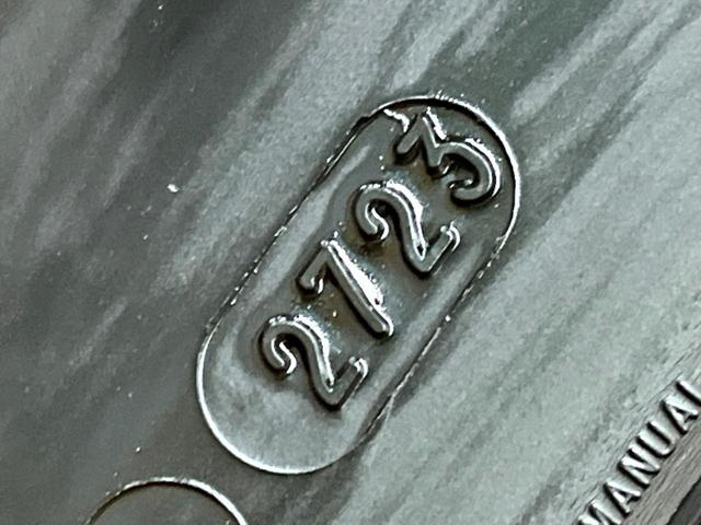 ランドクルーザープラド ＴＸ　Ｌパッケージ　マットブラックエディション　サンルーフ　７人乗り　純正９インチナビ付ディスプレイオーディオ　トヨタセーフティセンス　禁煙車　レーダークルーズ　シートベンチレーション　ベージュ革シート　ルーフレール　フルセグ　Ｂｌｕｅｔｏｏｔｈ（26枚目）