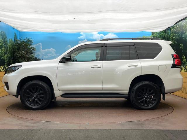 ランドクルーザープラド ＴＸ　Ｌパッケージ　マットブラックエディション　サンルーフ　７人乗り　純正９インチナビ付ディスプレイオーディオ　トヨタセーフティセンス　禁煙車　レーダークルーズ　シートベンチレーション　ベージュ革シート　ルーフレール　フルセグ　Ｂｌｕｅｔｏｏｔｈ（33枚目）