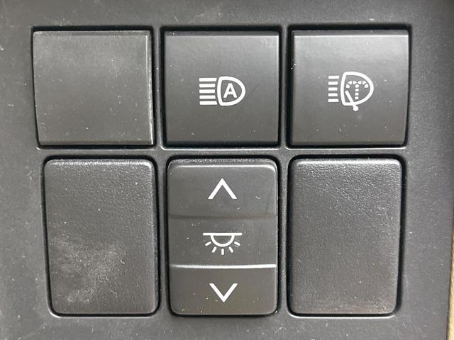 ランドクルーザープラド ＴＸ　Ｌパッケージ　マットブラックエディション　サンルーフ　７人乗り　純正９インチナビ付ディスプレイオーディオ　トヨタセーフティセンス　禁煙車　レーダークルーズ　シートベンチレーション　ベージュ革シート　ルーフレール　フルセグ　Ｂｌｕｅｔｏｏｔｈ（46枚目）