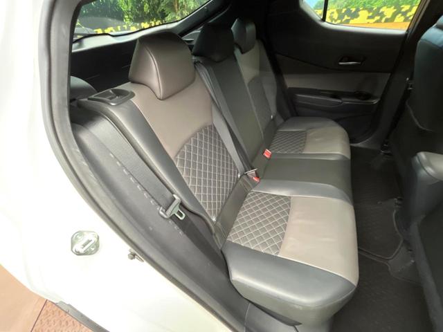 Ｃ－ＨＲ Ｇ　ツートンカラー　純正８インチディスプレイオーディオ　禁煙車　全周囲カメラ　ブラインドスポットモニター　レーダークルーズ　トヨタセーフティセンス　ドライブレコーダー　フルセグ　Ｂｌｕｅｔｏｏｔｈ（9枚目）