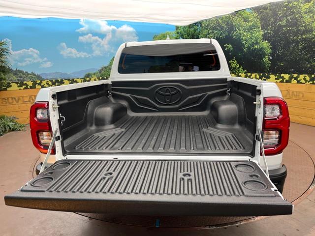 �ύڗʂT�O�O�����̍L�X�Ƃ����f�b�L�́A�V�т���d���܂ő��p�r�Ɏg���܂��B�x�b�h���C�i�[��g�m�J�o�[�̎��t���������k��������