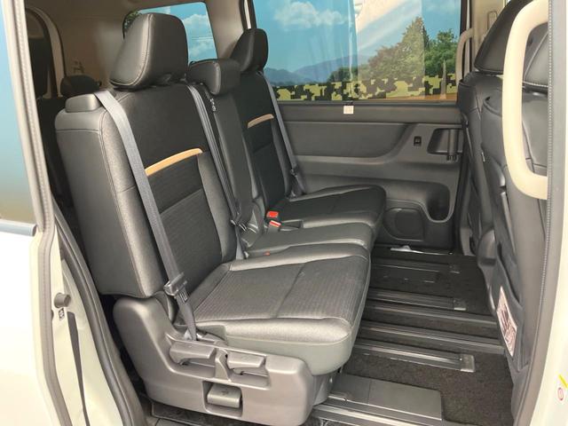 セレナ ハイウェイスターＶ　純正１２．３型ナビ　ツートーンカラー　両側電動ドア　プロパイロット　全周囲カメラ　デジタルインナーミラー　後側方車両検知警報　ワイヤレス充電　ＨＤＭＩ　ＬＥＤヘッドライト／フロントフォグ　ＥＴＣ２．０（8枚目）