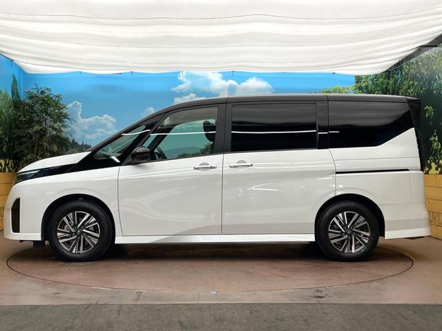 セレナ ハイウェイスターＶ　純正１２．３型ナビ　ツートーンカラー　両側電動ドア　プロパイロット　全周囲カメラ　デジタルインナーミラー　後側方車両検知警報　ワイヤレス充電　ＨＤＭＩ　ＬＥＤヘッドライト／フロントフォグ　ＥＴＣ２．０（23枚目）