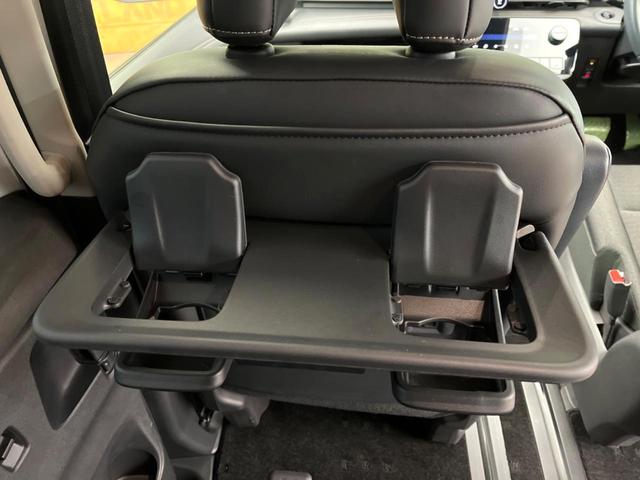 セレナ ハイウェイスターＶ　純正１２．３型ナビ　ツートーンカラー　両側電動ドア　プロパイロット　全周囲カメラ　デジタルインナーミラー　後側方車両検知警報　ワイヤレス充電　ＨＤＭＩ　ＬＥＤヘッドライト／フロントフォグ　ＥＴＣ２．０（38枚目）