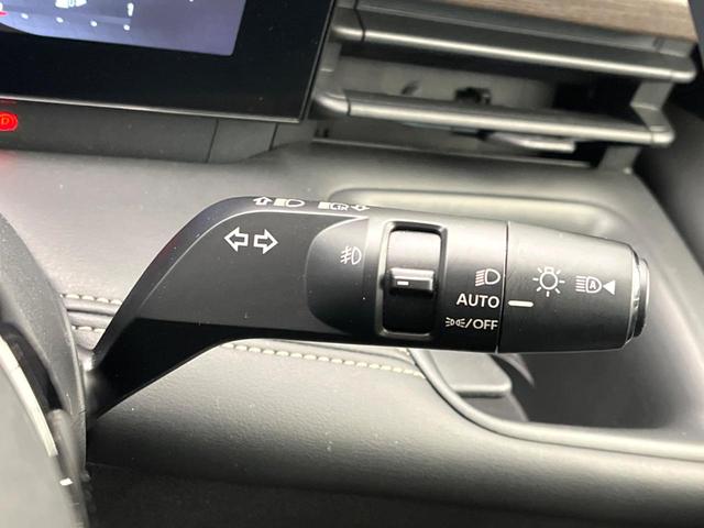 セレナ ハイウェイスターＶ　純正１２．３型ナビ　ツートーンカラー　両側電動ドア　プロパイロット　全周囲カメラ　デジタルインナーミラー　後側方車両検知警報　ワイヤレス充電　ＨＤＭＩ　ＬＥＤヘッドライト／フロントフォグ　ＥＴＣ２．０（49枚目）