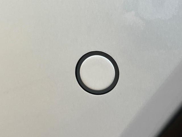 セレナ ハイウェイスターＶ　純正１２．３型ナビ　ツートーンカラー　両側電動ドア　プロパイロット　全周囲カメラ　デジタルインナーミラー　後側方車両検知警報　ワイヤレス充電　ＨＤＭＩ　ＬＥＤヘッドライト／フロントフォグ　ＥＴＣ２．０（60枚目）