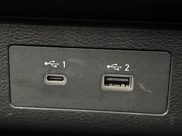 セレナ ハイウェイスターＶ　純正１２．３型ナビ　ツートーンカラー　両側電動ドア　プロパイロット　全周囲カメラ　デジタルインナーミラー　後側方車両検知警報　ワイヤレス充電　ＨＤＭＩ　ＬＥＤヘッドライト／フロントフォグ　ＥＴＣ２．０（66枚目）