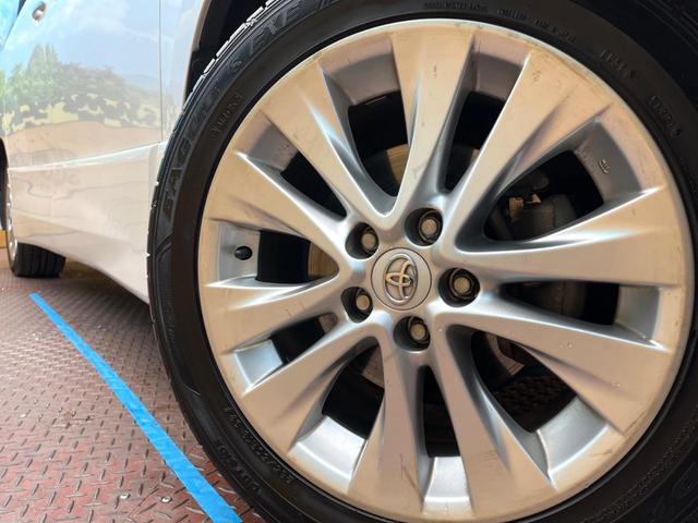 �y�����P�W�C���`�A���~�z�C�[���z�O�ςɃ}�b�`���������A���~�z�C�[���𑕒����Ă���܂��B�e��ЊO�A���~�z�C�[����A�X�^�b�h���X�^�C�����戵�����Ă���܂��B���񂲑��k����������