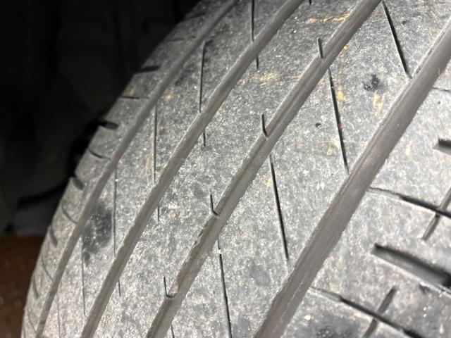 ヴォクシー ハイブリッドＳ－Ｚ　トヨタチームメイト　快適利便パッケージ　ＢＳＭ　純正１０．５型ナビ　ドライビングサポートパッケージ　１３型有機ＥＬフリップダウン　１００Ｖ電源　コーナーセンサー　プロジェクター式ＬＥＤヘッド（32枚目）