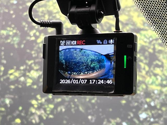 ハイエースバン ロングスーパーＧＬ　ダークプライムＳ　ＢＩＧ－Ｘ１１インチナビ　パノラミックビューモニター　禁煙車　アクセサリーコンセント　デジタルインナーミラー　両側電動ドア　ＬＥＤヘッドライト　ドライブレコーダー　ＥＴＣ　Ｂｌｕｅｔｏｏｔｈ　フルセグ（6枚目）