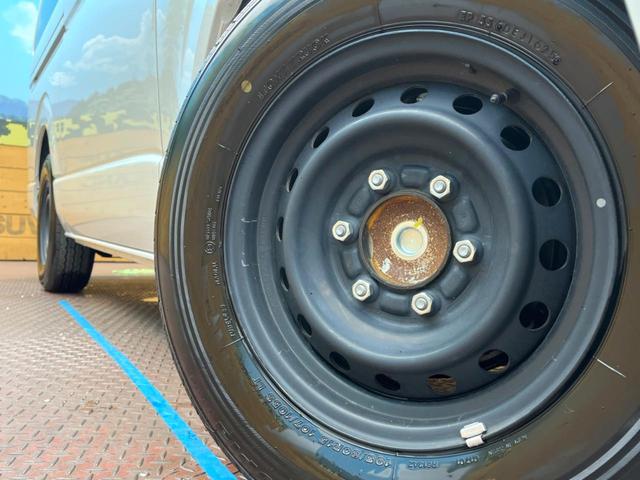 ハイエースバン ロングスーパーＧＬ　ダークプライムＳ　ＢＩＧ－Ｘ１１インチナビ　パノラミックビューモニター　禁煙車　アクセサリーコンセント　デジタルインナーミラー　両側電動ドア　ＬＥＤヘッドライト　ドライブレコーダー　ＥＴＣ　Ｂｌｕｅｔｏｏｔｈ　フルセグ（13枚目）