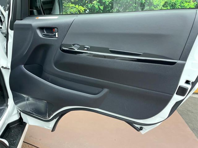 ハイエースバン ロングスーパーＧＬ　ダークプライムＳ　ＢＩＧ－Ｘ１１インチナビ　パノラミックビューモニター　禁煙車　アクセサリーコンセント　デジタルインナーミラー　両側電動ドア　ＬＥＤヘッドライト　ドライブレコーダー　ＥＴＣ　Ｂｌｕｅｔｏｏｔｈ　フルセグ（41枚目）