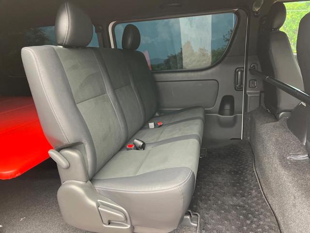 ハイエースバン スーパーＧＬ　ダークプライムＩＩ　ＢＩＧ－Ｘ１１インチナビ　全周囲カメラ　セーフティセンス　禁煙車　両側電動ドア　デジタルインナーミラー　アクセサリーコンセント　ドライブレコーダー　ＥＴＣ　フルセグ　Ｂｌｕｅｔｏｏｔｈ（9枚目）