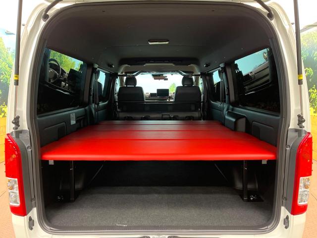 ハイエースバン スーパーＧＬ　ダークプライムＩＩ　ＢＩＧ－Ｘ１１インチナビ　全周囲カメラ　セーフティセンス　禁煙車　両側電動ドア　デジタルインナーミラー　アクセサリーコンセント　ドライブレコーダー　ＥＴＣ　フルセグ　Ｂｌｕｅｔｏｏｔｈ（10枚目）