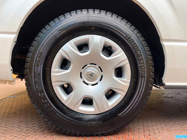 ハイエースバン スーパーＧＬ　ダークプライムＩＩ　ＢＩＧ－Ｘ１１インチナビ　全周囲カメラ　セーフティセンス　禁煙車　両側電動ドア　デジタルインナーミラー　アクセサリーコンセント　ドライブレコーダー　ＥＴＣ　フルセグ　Ｂｌｕｅｔｏｏｔｈ（25枚目）