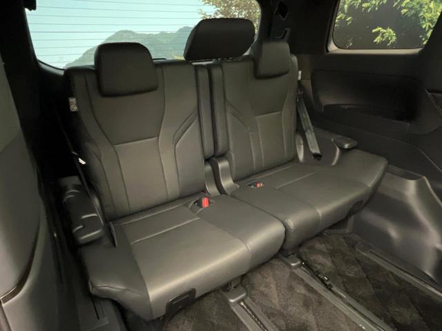 アルファードハイブリッド Ｚ　左右独立ムーンルーフ　１３．２型フリップダウンモニター　トヨタチームメイト　デジタルインナーミラー　カラーヘッドアップディスプレイ　トヨタセーフティセンス　禁煙車　ブラインドスポットモニター（10枚目）