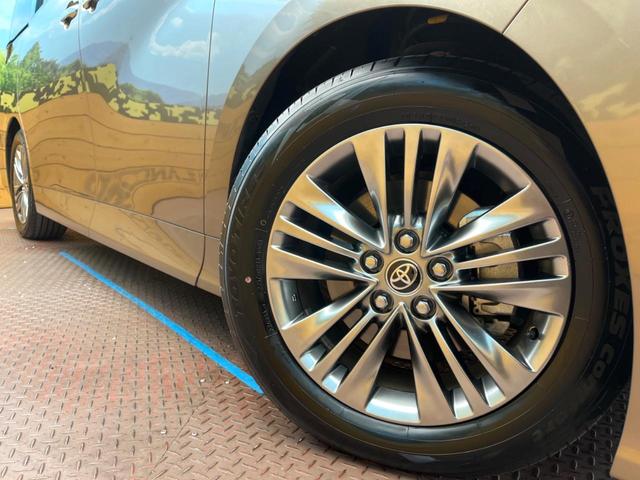 アルファードハイブリッド Ｚ　左右独立ムーンルーフ　１３．２型フリップダウンモニター　トヨタチームメイト　デジタルインナーミラー　カラーヘッドアップディスプレイ　トヨタセーフティセンス　禁煙車　ブラインドスポットモニター（14枚目）