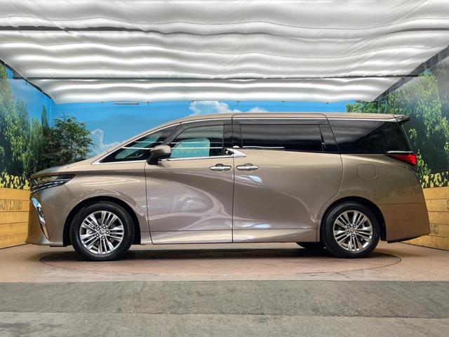 アルファードハイブリッド Ｚ　左右独立ムーンルーフ　１３．２型フリップダウンモニター　トヨタチームメイト　デジタルインナーミラー　カラーヘッドアップディスプレイ　トヨタセーフティセンス　禁煙車　ブラインドスポットモニター（32枚目）