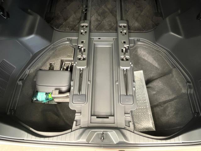 アルファードハイブリッド Ｚ　左右独立ムーンルーフ　１３．２型フリップダウンモニター　トヨタチームメイト　デジタルインナーミラー　カラーヘッドアップディスプレイ　トヨタセーフティセンス　禁煙車　ブラインドスポットモニター（34枚目）