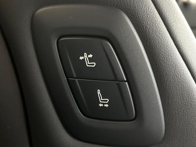 アルファードハイブリッド Ｚ　左右独立ムーンルーフ　１３．２型フリップダウンモニター　トヨタチームメイト　デジタルインナーミラー　カラーヘッドアップディスプレイ　トヨタセーフティセンス　禁煙車　ブラインドスポットモニター（39枚目）