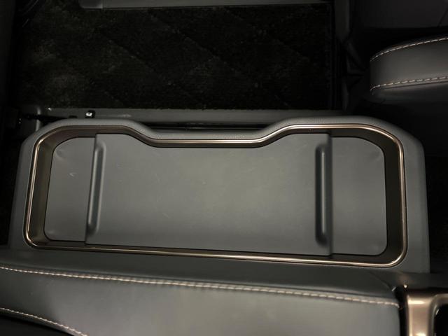 アルファードハイブリッド Ｚ　左右独立ムーンルーフ　１３．２型フリップダウンモニター　トヨタチームメイト　デジタルインナーミラー　カラーヘッドアップディスプレイ　トヨタセーフティセンス　禁煙車　ブラインドスポットモニター（44枚目）