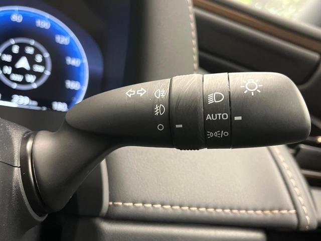 アルファードハイブリッド Ｚ　左右独立ムーンルーフ　１３．２型フリップダウンモニター　トヨタチームメイト　デジタルインナーミラー　カラーヘッドアップディスプレイ　トヨタセーフティセンス　禁煙車　ブラインドスポットモニター（61枚目）