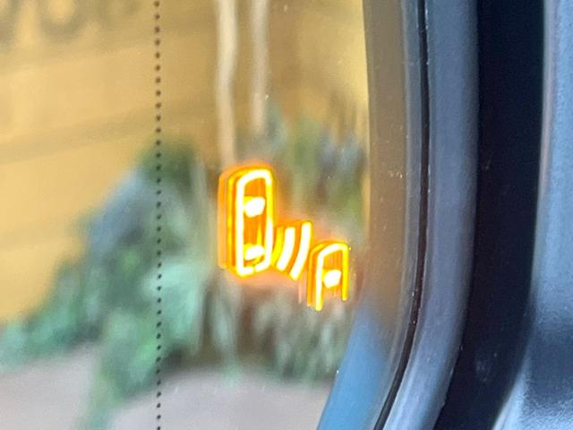 ＬＢＸ エレガント　レクサスチームメイト　ドライブレコーダー　９．８型ディスプレイオーディオ　パノラミックビューモニター　ブラインドスポットモニター　禁煙車　セーフティシステムプラス　シートヒーター　フルセグ（7枚目）