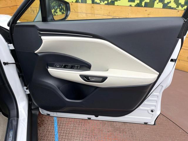 ＬＢＸ エレガント　レクサスチームメイト　ドライブレコーダー　９．８型ディスプレイオーディオ　パノラミックビューモニター　ブラインドスポットモニター　禁煙車　セーフティシステムプラス　シートヒーター　フルセグ（41枚目）