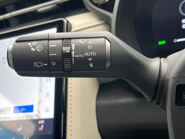 ＬＢＸ エレガント　レクサスチームメイト　ドライブレコーダー　９．８型ディスプレイオーディオ　パノラミックビューモニター　ブラインドスポットモニター　禁煙車　セーフティシステムプラス　シートヒーター　フルセグ（50枚目）