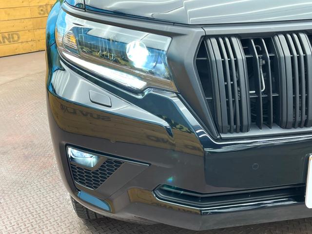 �y�k�d�c�w�b�h���C�g�z���V����ԑ��s�����ǍD�Ȏ��E���m�ۂ����S���ĉ^�]�ł��鍂�P�x�k�d�c�w�b�h���C�g�𑕔��I�_�����x�������A����d�͂��}�����Ă��܂��B