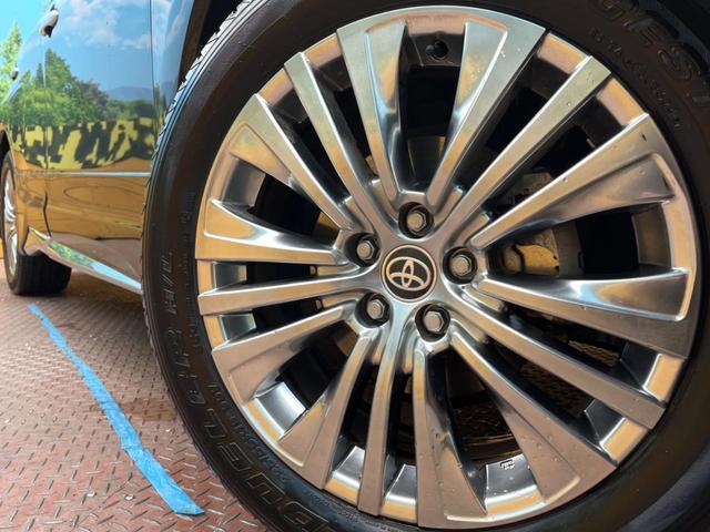 ハリアーハイブリッド Ｚ　レザーパッケージ　調光パノラマルーフ　モデリスタエアロ　１２．３インチナビ　デジタルインナーミラー　ブラインドスポットモニター　ＪＢＬサウンドシステム　ドライブレコーダー　パノラミックビューモニター　ＥＴＣ（13枚目）