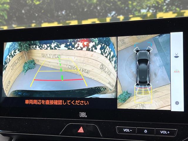 �y�p�m���~�b�N�r���[���j�^�[�z��p�̃J�����ɂ��A�ォ�猩���낵���悤�Ȏ��_�łR�U�O�x�N���}�̎��͂��m�F���邱�Ƃ��ł��܂������p�������m�F���₷���A�����ꏊ�ł̐؂�Ԃ��⒓�Ԃ��X���[�Y�ɍs���܂��B