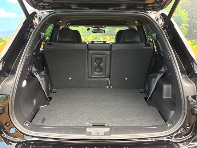 �������[���̃T�[�h�V�[�g�ł��B���ȕ������R���p�N�g�Ɏ��[�ł��A�L��ȉ׎��X�y�[�X�Ƃ��Ă��g�����������܂��I��Ԑl����ו��̗ʂȂǗ��p�V�[���ɍ��킹�ĂR��ڂ�L�����p�ł��A�Ƃ��Ă��֗���