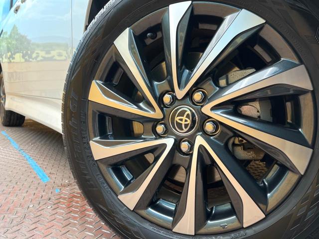 ヴォクシー Ｓ－Ｚ　快適利便ＰＫＧ　全周囲カメラ　純正１０．５型ナビ　トヨタチームメイト　両側電動ドア　セーフティセンス　レーダークルーズ　前中席シートヒーター　電動バックドア　ＣＤ／ＤＶＤデッキ　ＨＤＭＩ　ＥＴＣ（14枚目）