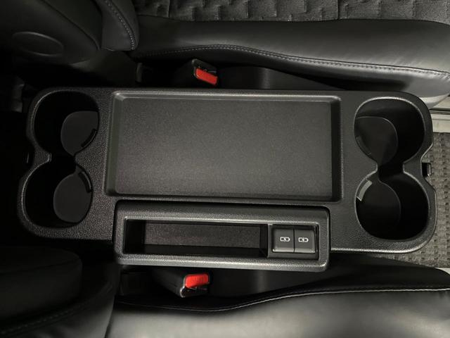 ヴォクシー Ｓ－Ｚ　快適利便ＰＫＧ　全周囲カメラ　純正１０．５型ナビ　トヨタチームメイト　両側電動ドア　セーフティセンス　レーダークルーズ　前中席シートヒーター　電動バックドア　ＣＤ／ＤＶＤデッキ　ＨＤＭＩ　ＥＴＣ（44枚目）