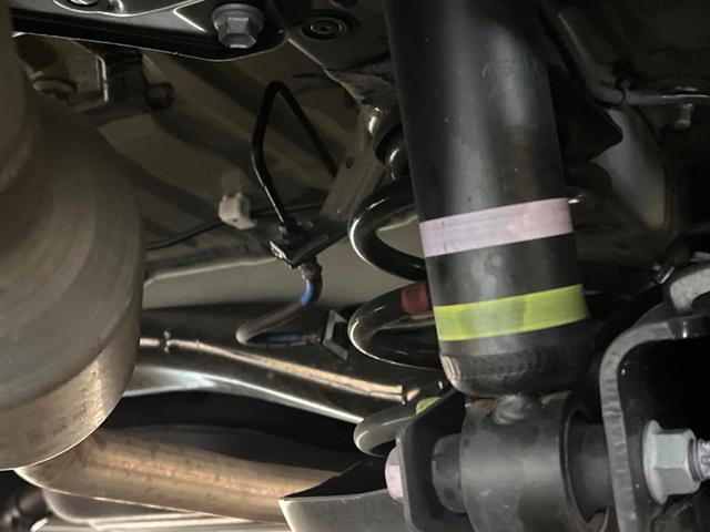 ノア ハイブリッドＳ－Ｚ　モデリスタ　快適利便パッケージ　後席モニター　バックカメラ　１００Ｖ電源　衝突被害軽減システム　レーダークルーズ　禁煙車　電動リアゲート　ハーフレザーシート　ドラレコ　コーナーセンサー　スマートキー（35枚目）