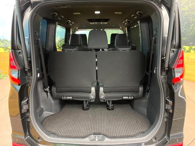 ノア ハイブリッドＳ－Ｚ　モデリスタ　快適利便パッケージ　後席モニター　バックカメラ　１００Ｖ電源　衝突被害軽減システム　レーダークルーズ　禁煙車　電動リアゲート　ハーフレザーシート　ドラレコ　コーナーセンサー　スマートキー（42枚目）