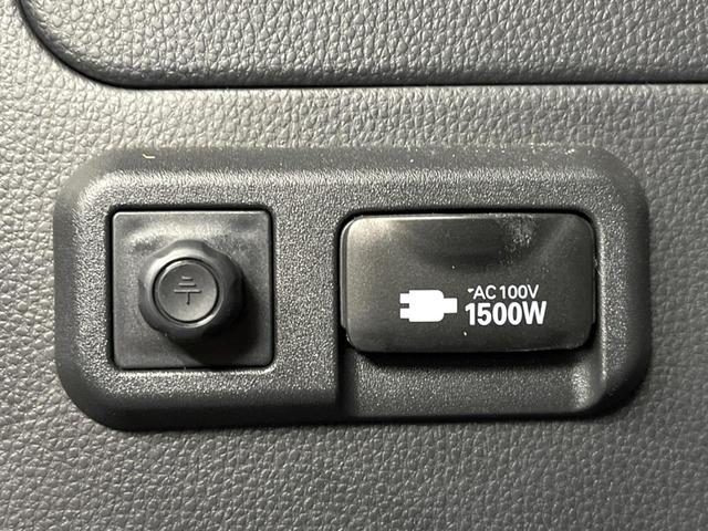 ノア ハイブリッドＳ－Ｚ　モデリスタ　快適利便パッケージ　後席モニター　バックカメラ　１００Ｖ電源　衝突被害軽減システム　レーダークルーズ　禁煙車　電動リアゲート　ハーフレザーシート　ドラレコ　コーナーセンサー　スマートキー（43枚目）